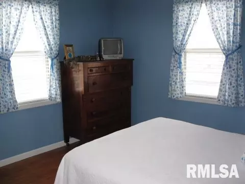 220 W Chase St, Macomb, IL 61455 photo 7
