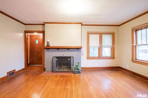 500 S 8th St, Pekin, IL 61554 photo 9