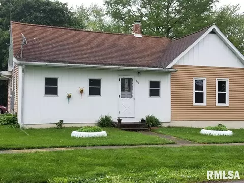 213 N Central Ave, Saint David, IL 61563 photo 2