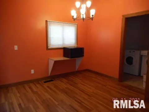 510 N Callender St, Eureka, IL 61530 photo 7
