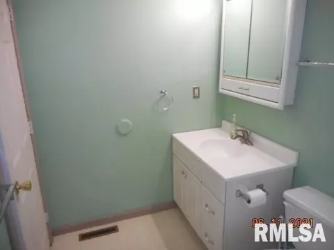 510 N Callender St, Eureka, IL 61530 photo 23
