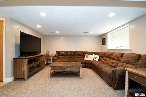 9418 W Lake Camelot Dr, Mapleton, IL 61547 photo 31