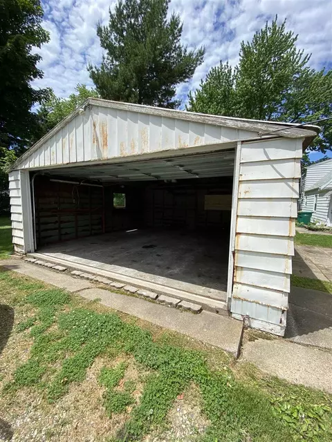 231 Barsi Blvd, Macomb, IL 61455 photo 12