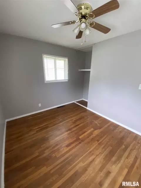 231 Barsi Blvd, Macomb, IL 61455 photo 7