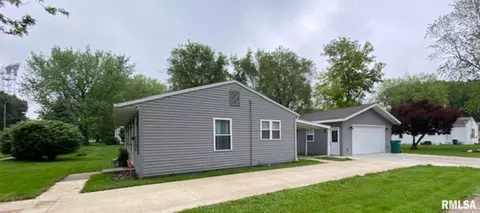 405 N State St, Macomb, IL 61455 photo 3