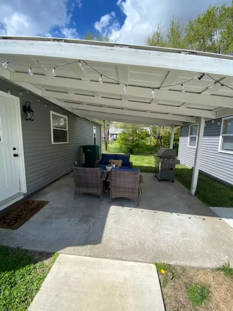 405 N State St, Macomb, IL 61455 photo 6