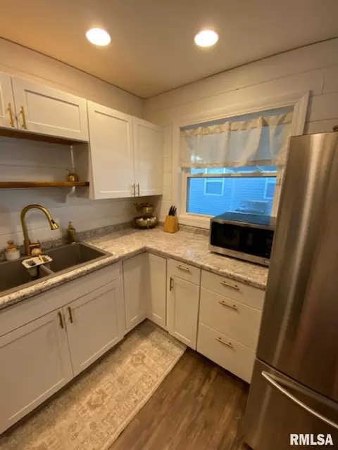 405 N State St, Macomb, IL 61455 photo 13