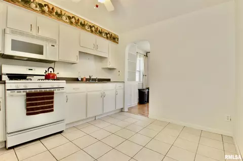 405 Devonshire Rd, Washington, IL 61571 photo 11