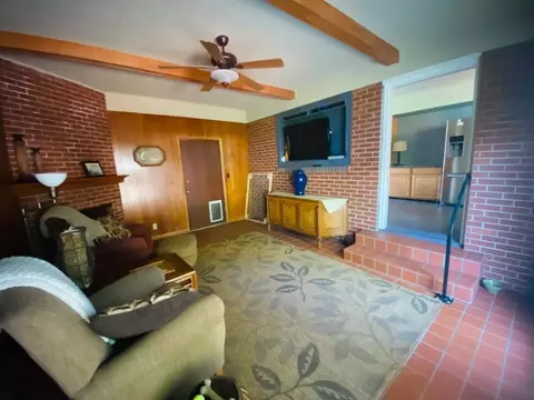 733 E Franklin St, Macomb, IL 61455 photo 11
