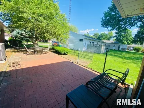 733 E Franklin St, Macomb, IL 61455 photo 24