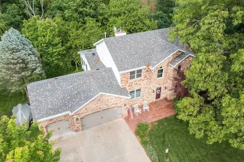 4324 S Banbury Cv, Mapleton, IL 61547 photo 2