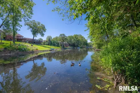 4324 S Banbury Cv, Mapleton, IL 61547 photo 9