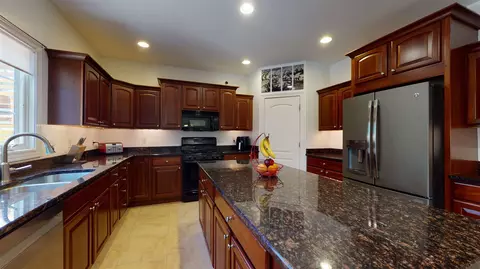 721 S Copperpoint Dr, Dunlap, IL 61525 photo 17