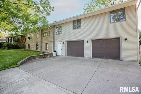 415 E Leo St, Eureka, IL 61530 photo 19
