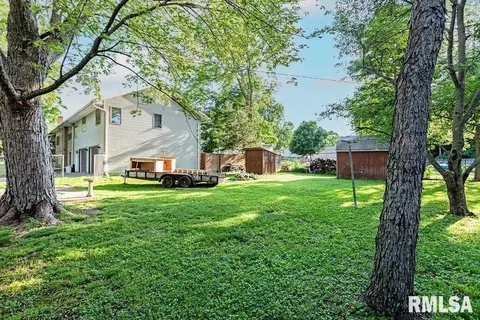 415 E Leo St, Eureka, IL 61530 photo 20