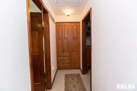 415 E Leo St, Eureka, IL 61530 photo 7
