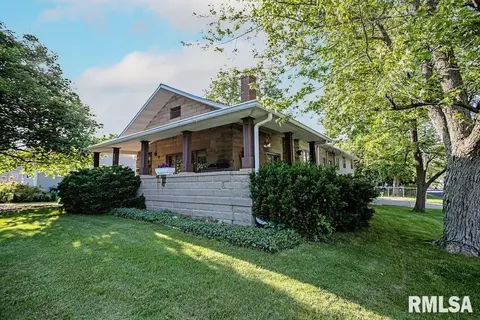 415 E Leo St, Eureka, IL 61530 photo 12