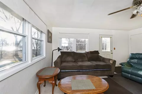 1603 E Beach St, Peoria, IL 61615 photo 7