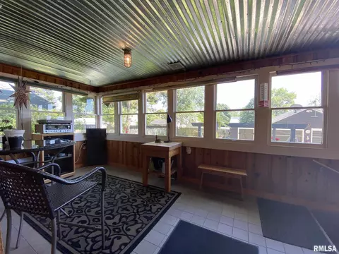 746 E Walnut St, Canton, IL 61520 photo 20