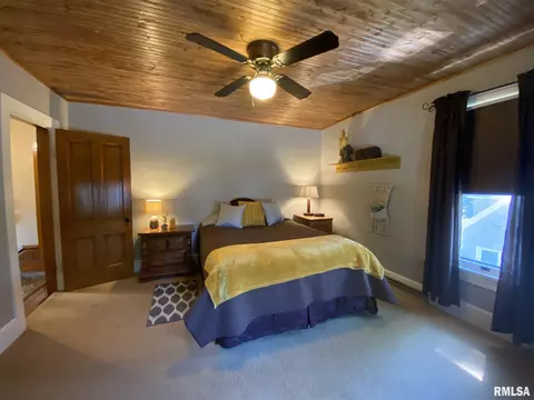 746 E Walnut St, Canton, IL 61520 photo 28