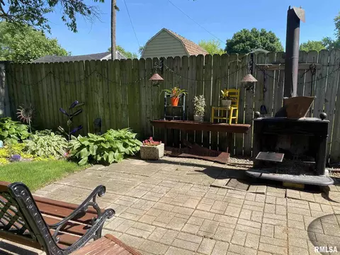 746 E Walnut St, Canton, IL 61520 photo 42