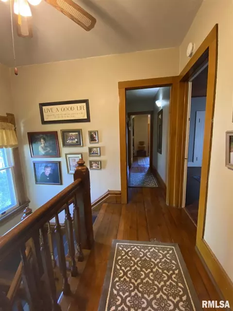 746 E Walnut St, Canton, IL 61520 photo 27