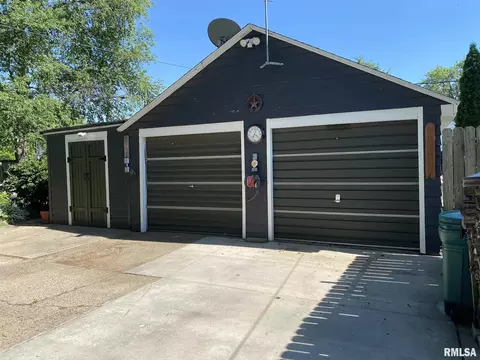 746 E Walnut St, Canton, IL 61520 photo 46