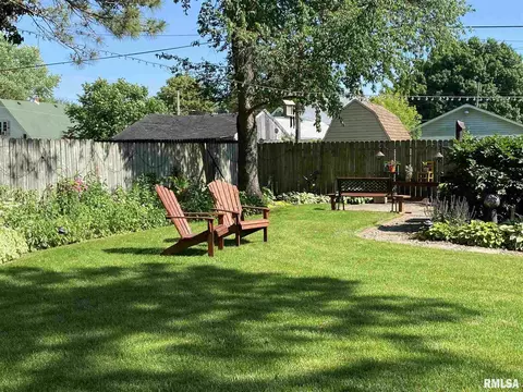 746 E Walnut St, Canton, IL 61520 photo 43