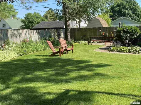 746 E Walnut St, Canton, IL 61520 photo 39