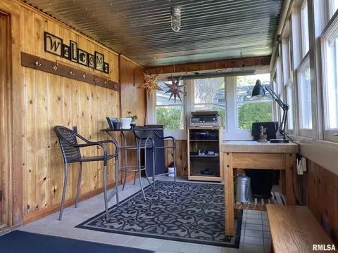 746 E Walnut St, Canton, IL 61520 photo 19