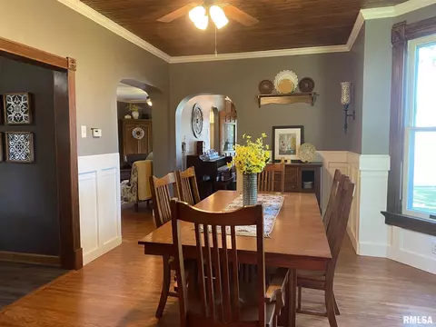 746 E Walnut St, Canton, IL 61520 photo 12