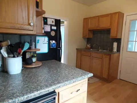 908 Main St, Henry, IL 61537 photo 17