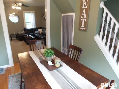 908 Main St, Henry, IL 61537 photo 11