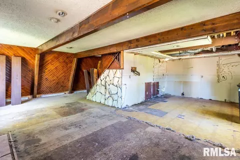 1004 S Adams Rd, Eureka, IL 61530 photo 16