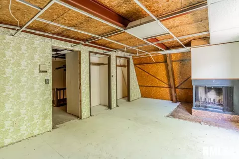 1004 S Adams Rd, Eureka, IL 61530 photo 6