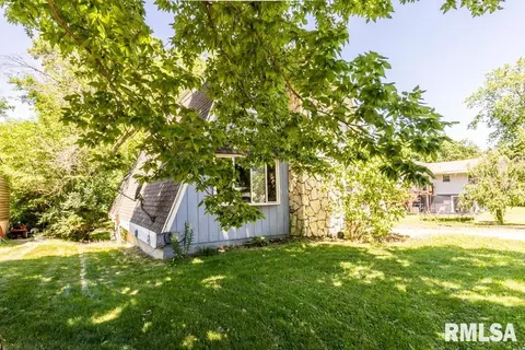 1004 S Adams Rd, Eureka, IL 61530 photo 3