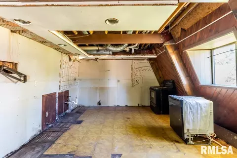1004 S Adams Rd, Eureka, IL 61530 photo 15
