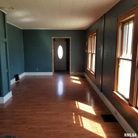 616 N Monroe St, Macomb, IL 61455 photo 3