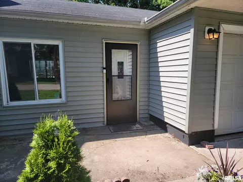 413 N 9th St, Cuba, IL 61427 photo 4