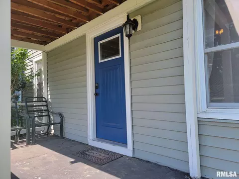 413 N 9th St, Cuba, IL 61427 photo 3