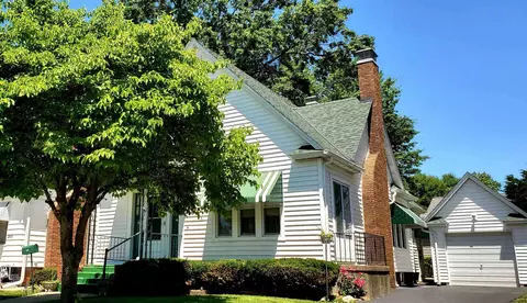 273 E Olive St, Canton, IL 61520 photo 2