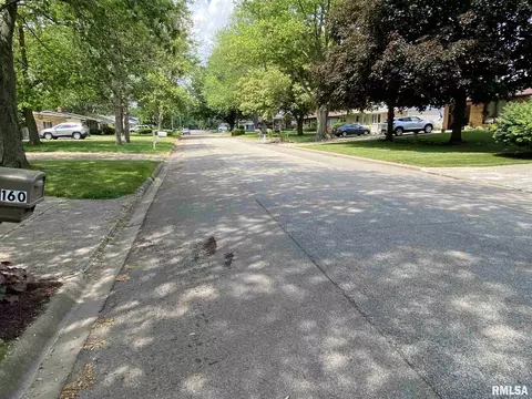 160 Stonegate Dr, Canton, IL 61520 photo 49