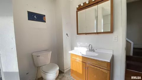 602 N Main St, Abingdon, IL 61410 photo 16