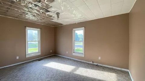 602 N Main St, Abingdon, IL 61410 photo 21