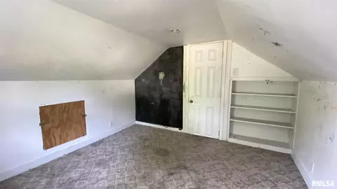 602 N Main St, Abingdon, IL 61410 photo 25
