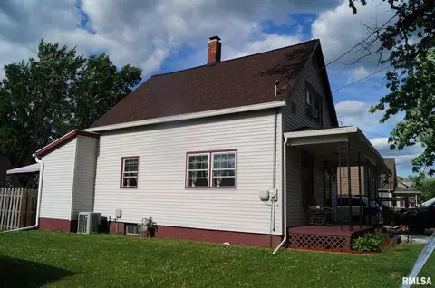 805 Custer Pl, Canton, IL 61520 photo 32