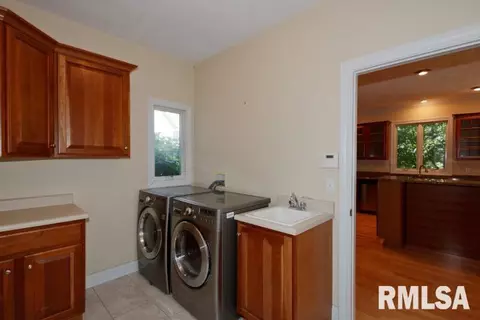 2310 W Pinnacle Dr, Dunlap, IL 61525 photo 9