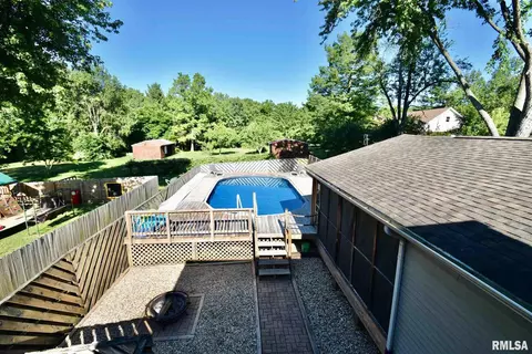 402 Hamilton St, Washington, IL 61571 photo 5