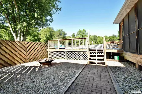 402 Hamilton St, Washington, IL 61571 photo 13