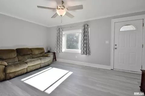 402 Hamilton St, Washington, IL 61571 photo 28